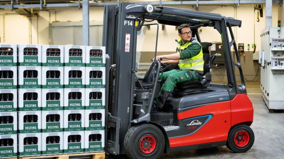The Advantages of Electric Forklifts